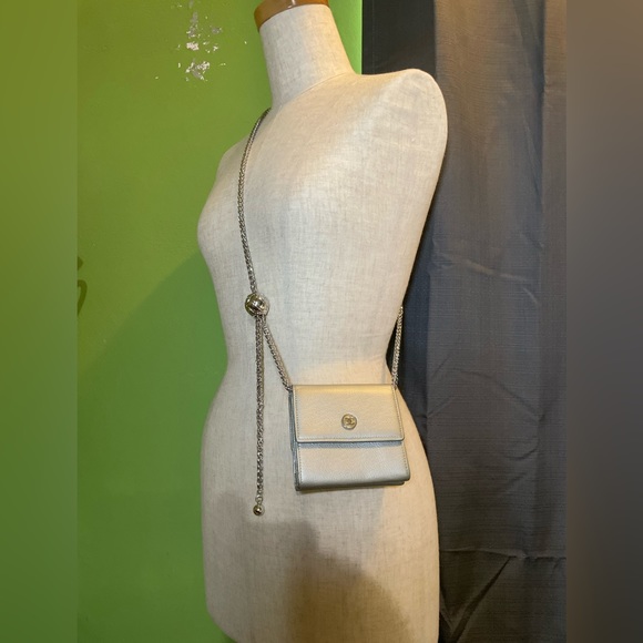 Chanel Sevruga Silver Compact Wallet 🩶 - Picture 13 of 16